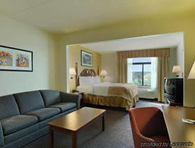 Hampton Detroit/auburn Hills South 3*